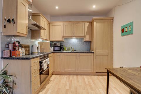 2 bedroom flat for sale, Camp Road, St Albans, AL1