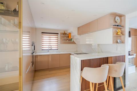 4 bedroom semi-detached house for sale, Greenacre, Windsor