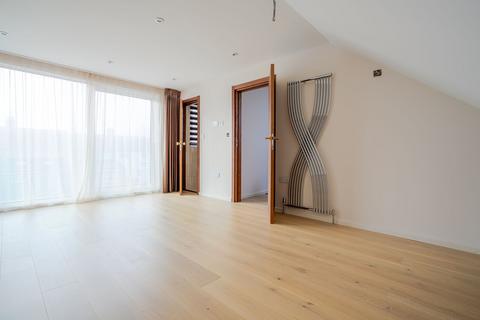 4 bedroom house for sale, Greenacre, Windsor