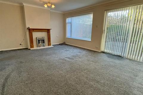 3 bedroom house to rent, Shrubbery Road, Bromsgrove B61