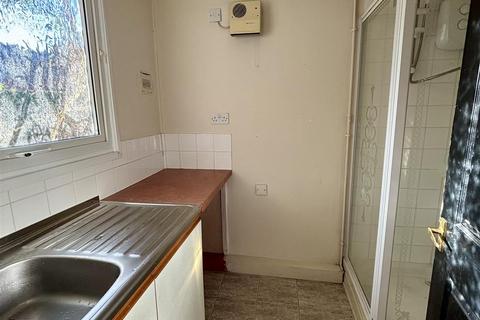 3 bedroom house to rent, Shrubbery Road, Bromsgrove B61
