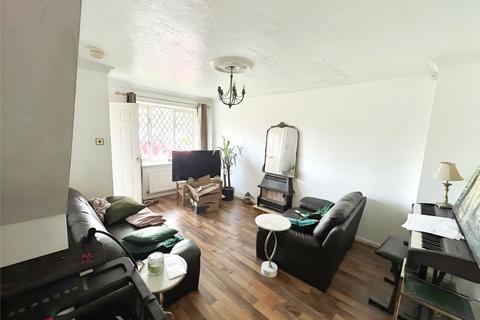 2 bedroom terraced house to rent, Peregrine Close, Lenton, NG7