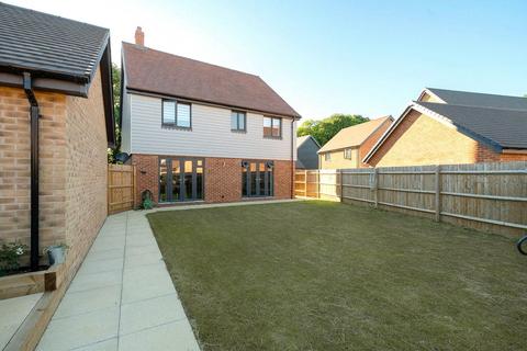 4 bedroom detached house for sale, The Stirrups, Barming, Maidstone, ME16