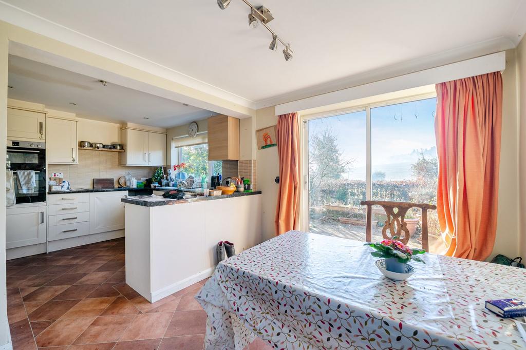 Kitchen / Breakfast Room