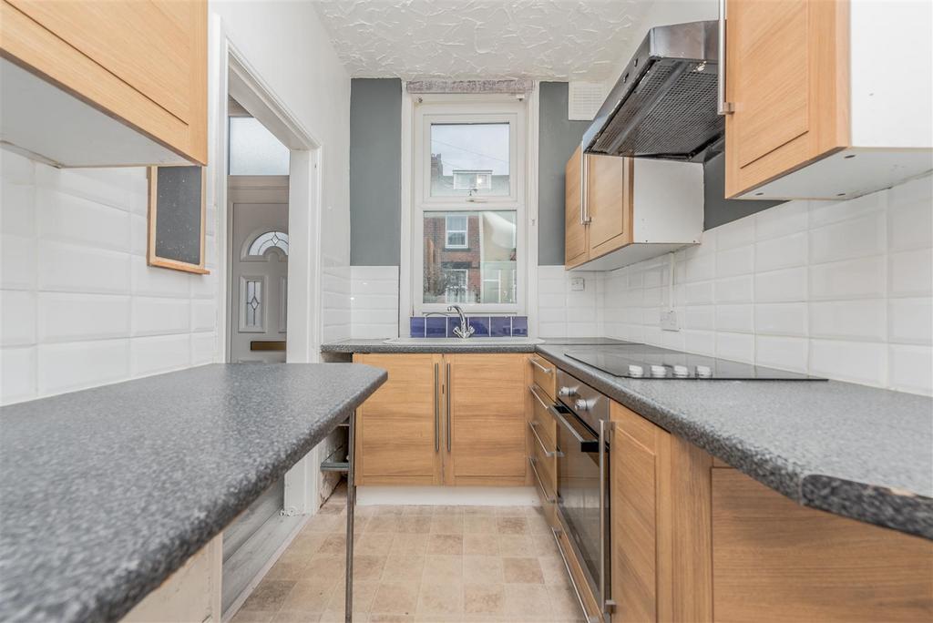 Fitted Kitchen: