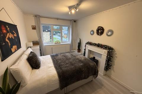 1 bedroom flat for sale, Lemon Grove, Whitehill GU35