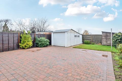 undefined, Wendley Drive, Surrey KT15