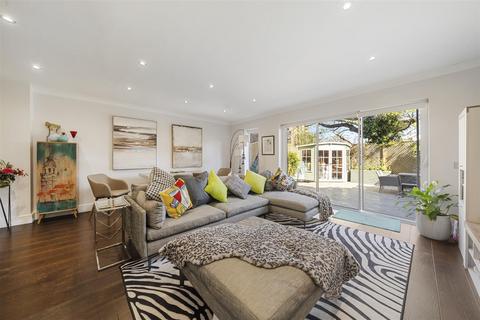 4 bedroom terraced house for sale, Spencer Walk, Hampstead, London, NW3