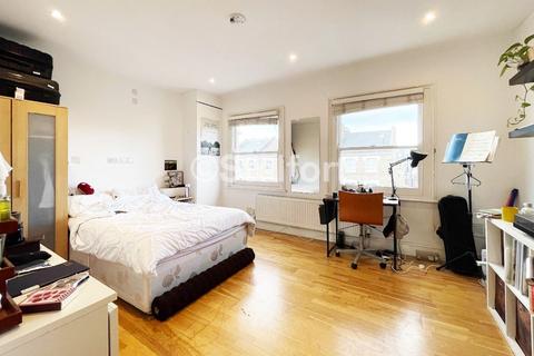 4 bedroom maisonette to rent, Roden Street, London, N7