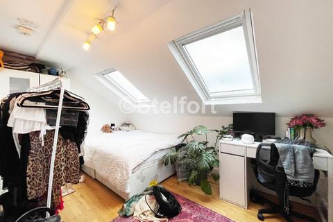 4 bedroom maisonette to rent, Roden Street, London, N7