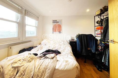 4 bedroom maisonette to rent, Roden Street, London, N7