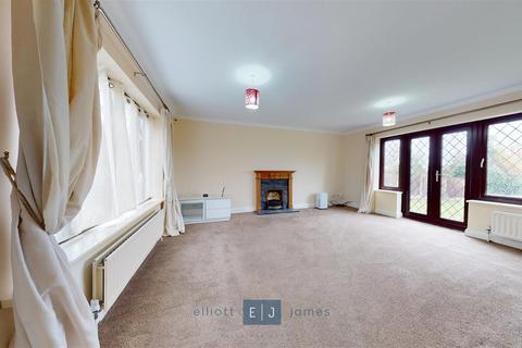4 bedroom detached house to rent, Alderton Close, Loughton IG10
