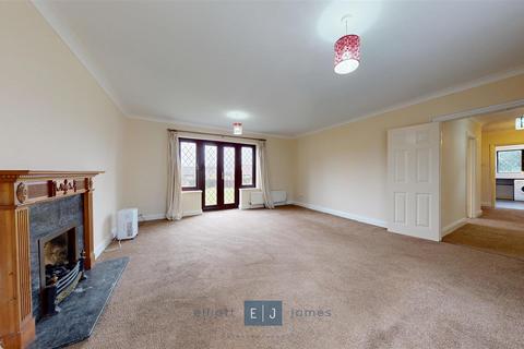 4 bedroom detached house to rent, Alderton Close, Loughton IG10