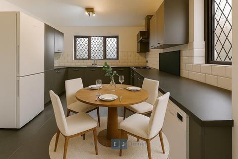 4 bedroom detached house to rent, Alderton Close, Loughton IG10