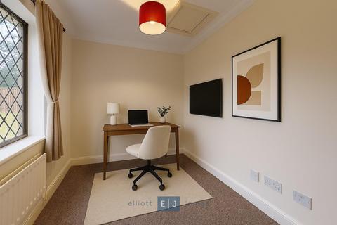 4 bedroom detached house to rent, Alderton Close, Loughton IG10