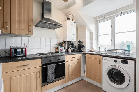 2 bedroom flat for sale, Maidensfield, Welwyn Garden City, Hertfordshire, AL8