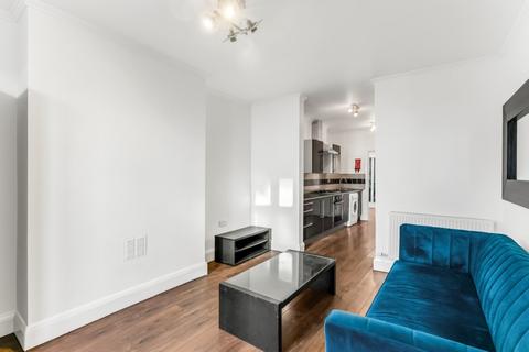 2 bedroom apartment to rent, Malden Road, Kentish Town, NW5