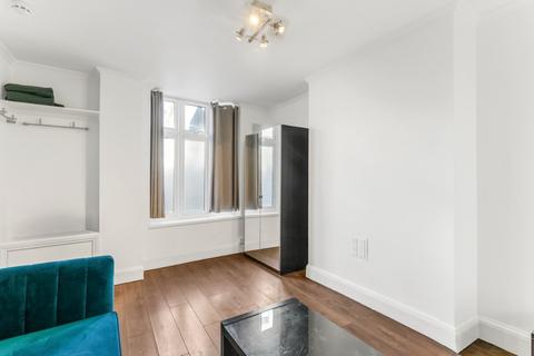 2 bedroom apartment to rent, Malden Road, Kentish Town, NW5