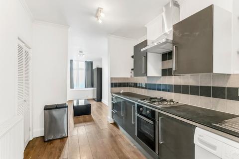 2 bedroom apartment to rent, Malden Road, Kentish Town, NW5