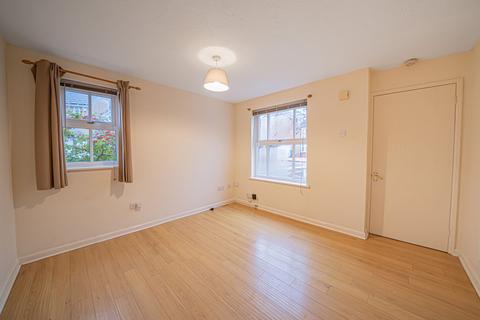 1 bedroom semi-detached house for sale, Kilsby Grove, Solihull, B91