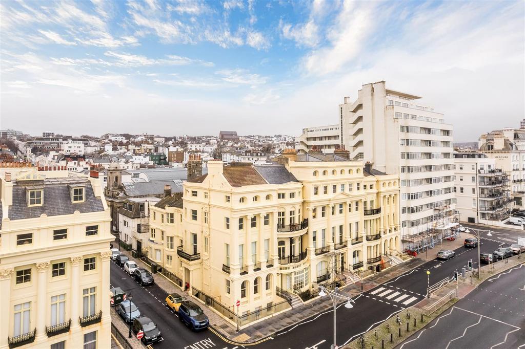 Flat 6, 6 Brunswick Terrace-1.jpg
