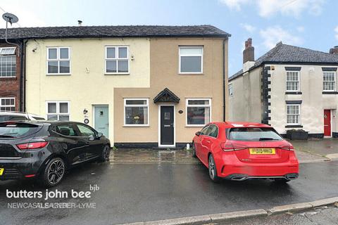 2 bedroom end of terrace house to rent, High Street, Stoke on Trent