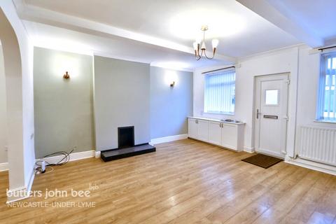 2 bedroom end of terrace house to rent, High Street, Stoke on Trent