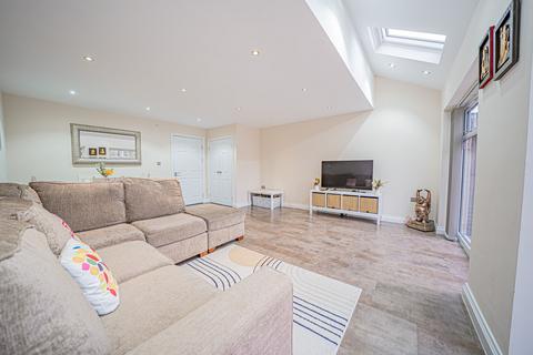 3 bedroom detached house for sale, Langley Hall Road, Solihull, B92