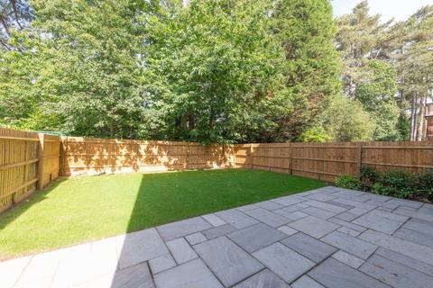 5 bedroom detached house for sale, Larch Avenue, Berkshire, Ascot SL5