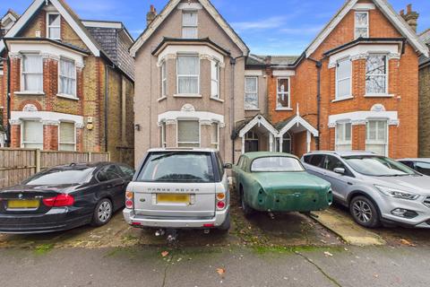1 bedroom ground floor maisonette for sale, 32 Hammelton Road, Kent BR1