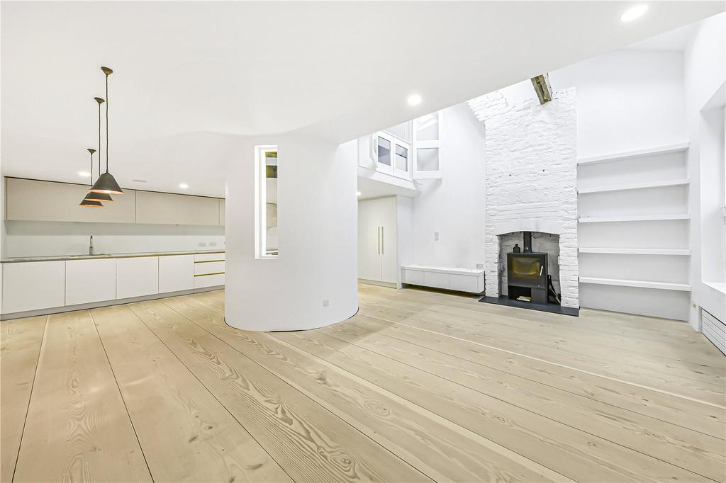 Kitchen/Reception