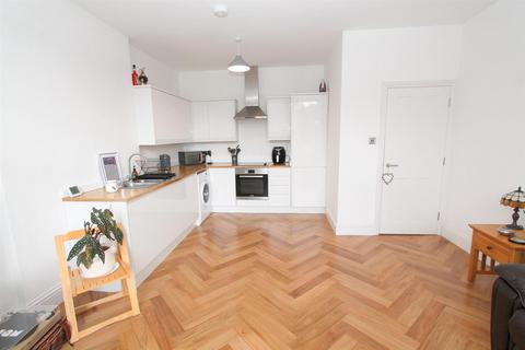 1 bedroom apartment for sale, 8 Campden Road, South Croydon CR2