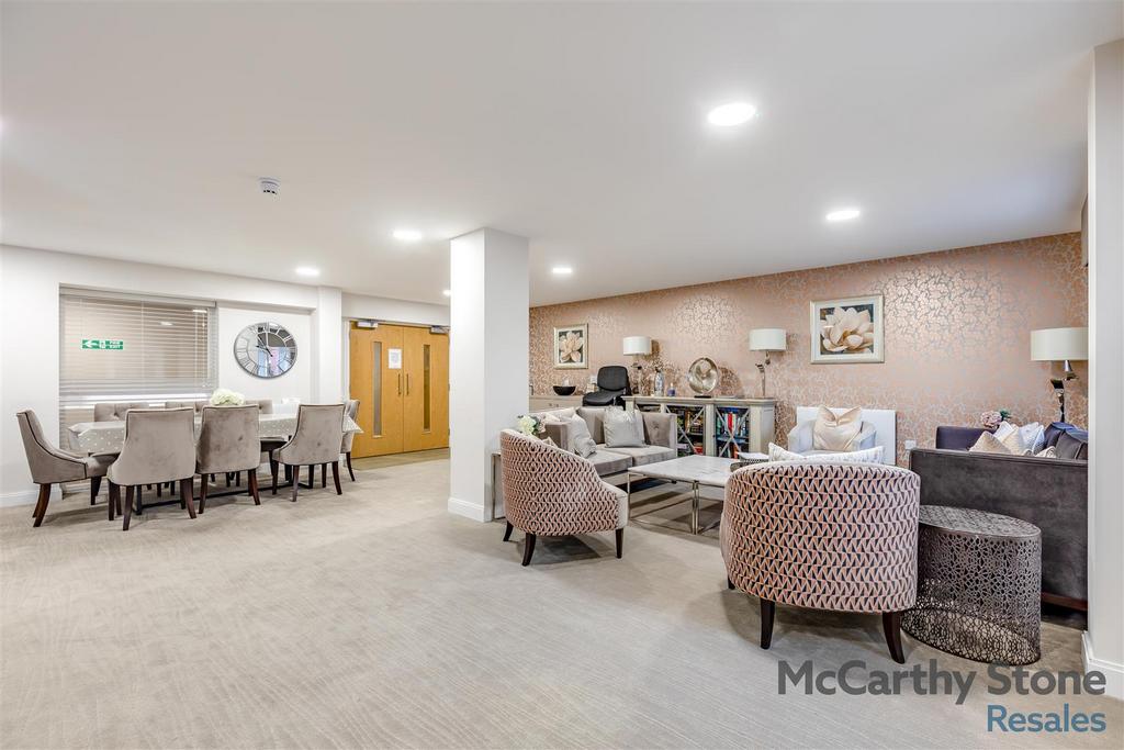 8675247-interior19.jpg