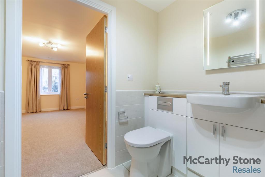 8675247-interior07.jpg