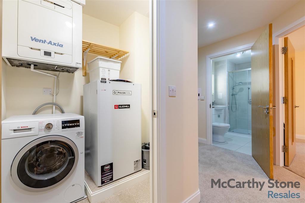 8675247-interior08.jpg