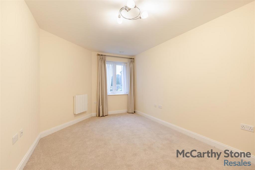 8675247-interior10.jpg