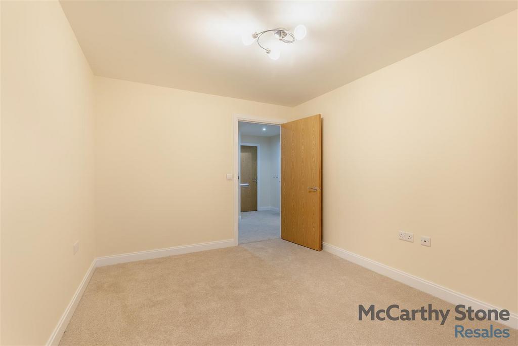 8675247-interior12.jpg