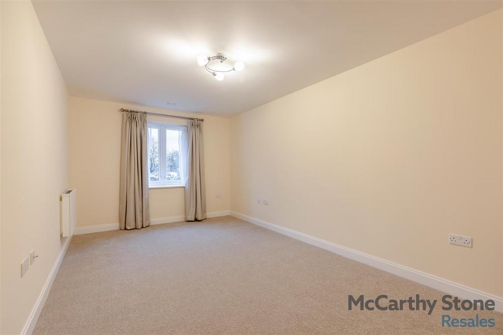 8675247-interior01.jpg