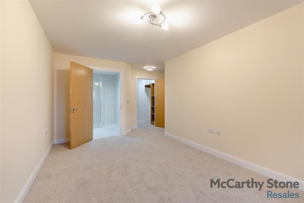 8675247-interior03.jpg