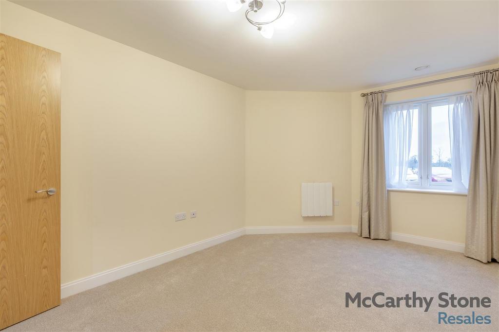 8675247-interior11.jpg