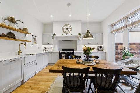 3 bedroom terraced house for sale, Beech Grove, Whitley Bay