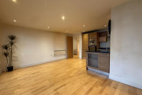 2 bedroom apartment to rent, McClure House, The Boulevard , Leeds