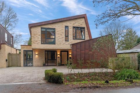 undefined, Thales, Rowington Green, Rowington,