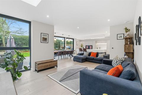 undefined, Thales, Rowington Green, Rowington,
