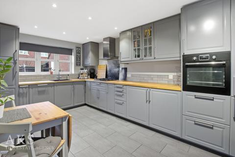 4 bedroom detached house for sale, Trusley Brook, Derby DE65