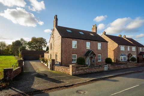 5 bedroom detached house for sale, School Farm, Skipwith, YO8 5SF