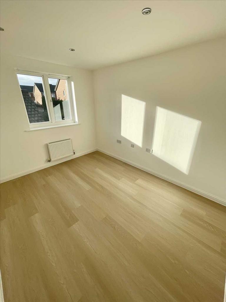 BEDROOM NO. 1 (rear)