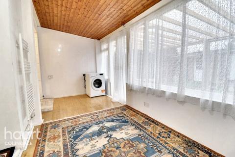 Wolsey Grove, Edgware, HA8