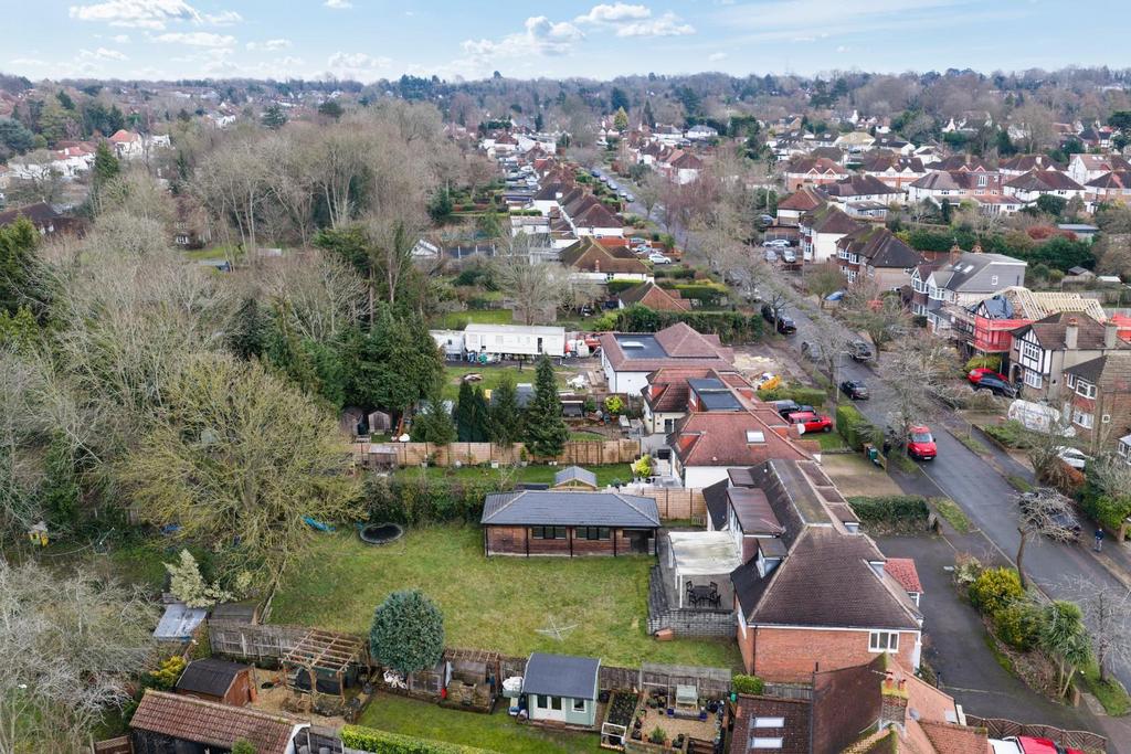 Roundwood way,