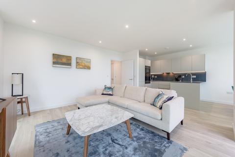 2 bedroom apartment to rent, Hartingtons Court, London N4